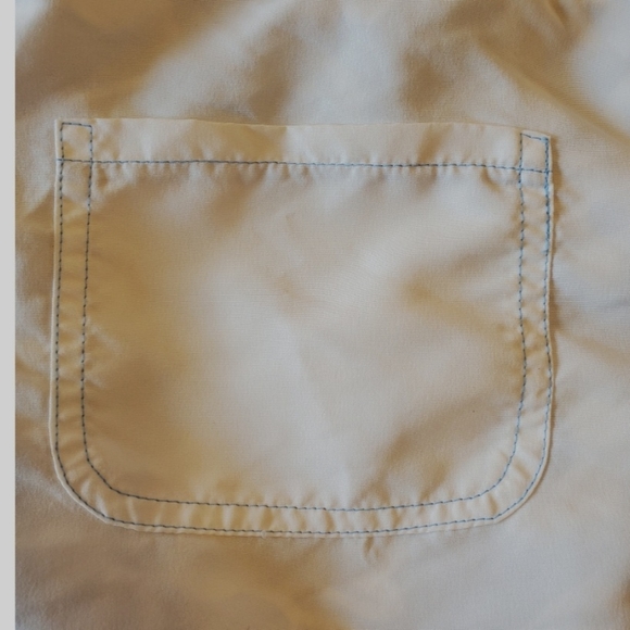 Reversible Board/swim skirt. Front pockets,velcro and shoelace closure. - Picture 5 of 16